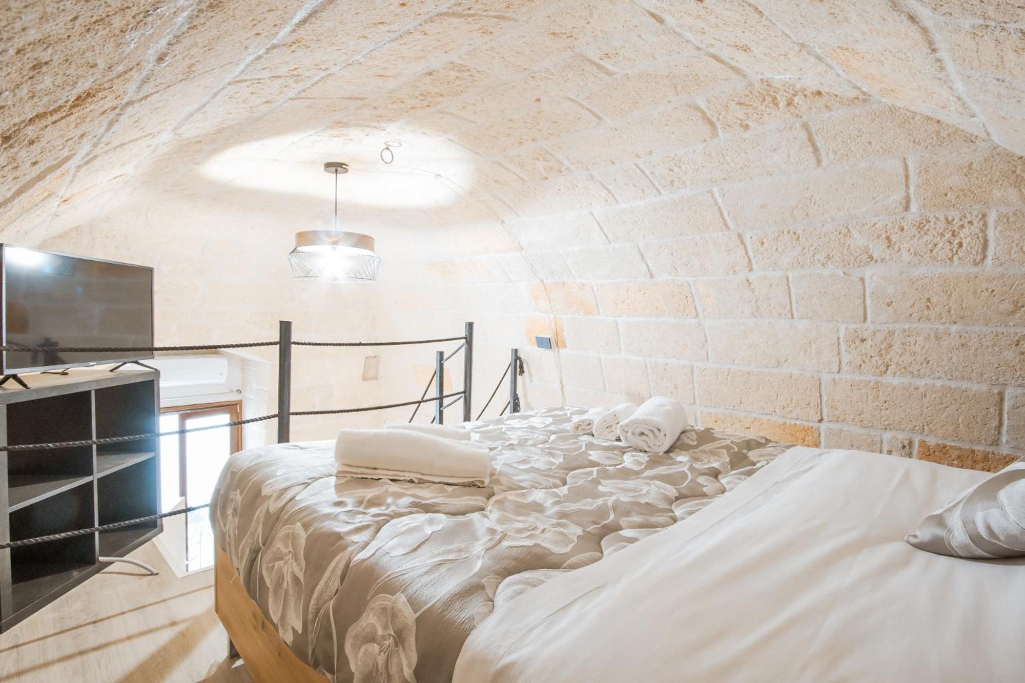 Palazzo Kame Apartment Polignano a Mare Luaran gambar